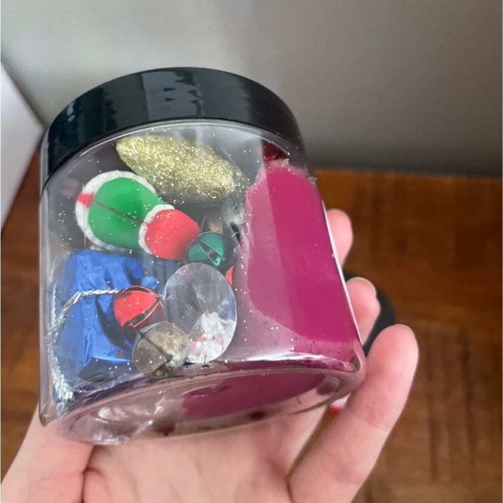 Grinch Sensory Play Dough Trio — Pink, Green & Blue Jars - Picture 4 of 4